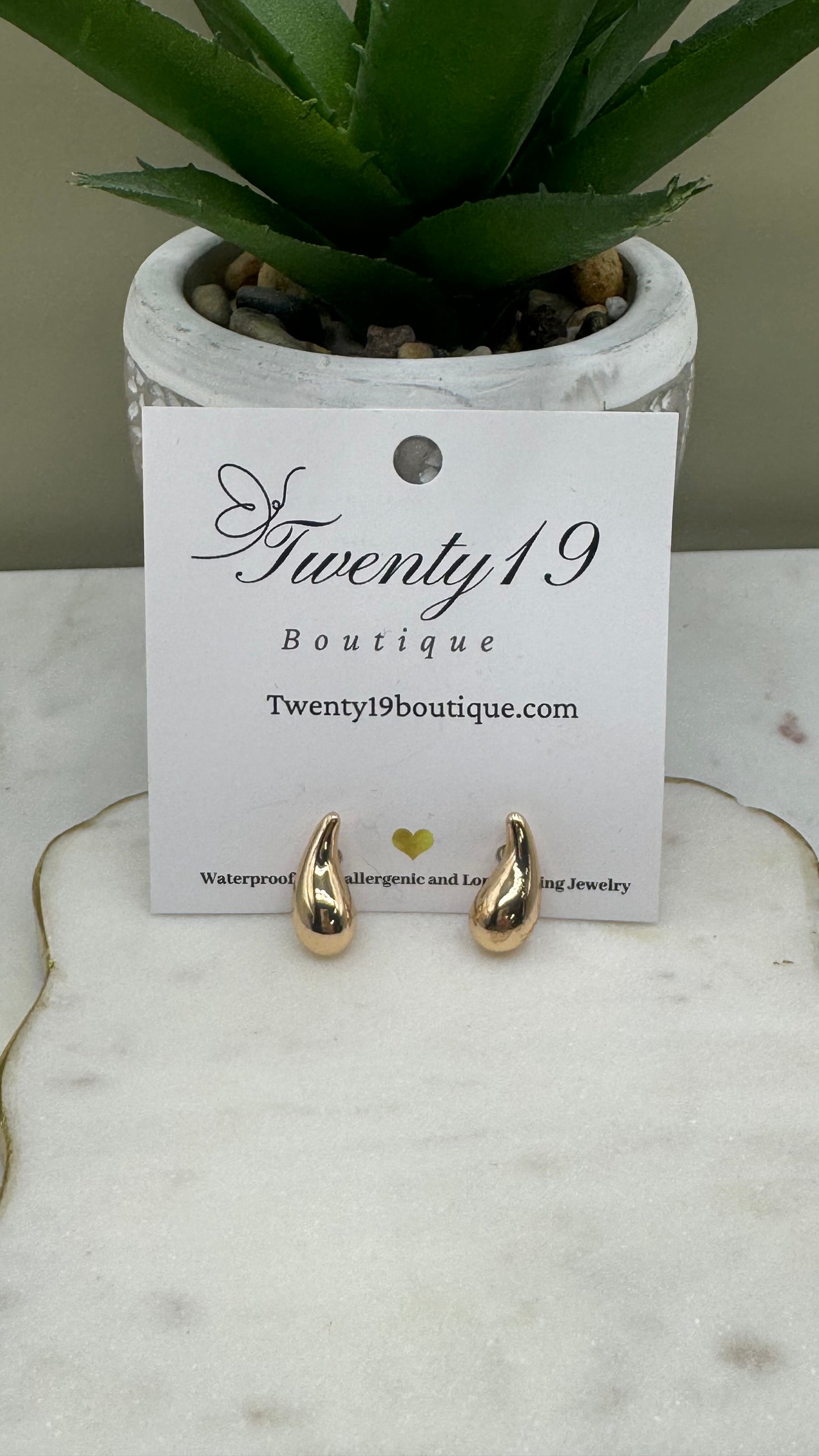 BUBBLE HUGGIE TEARDROP GOLD EARRINGS
