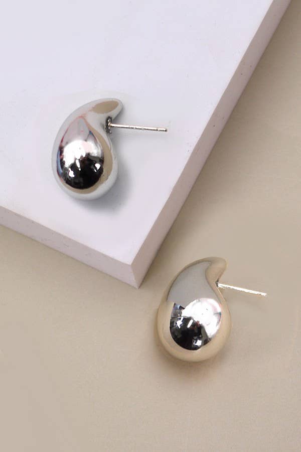 GRACEFUL LIGHTWEIGHT TEARDROP EARRINGS