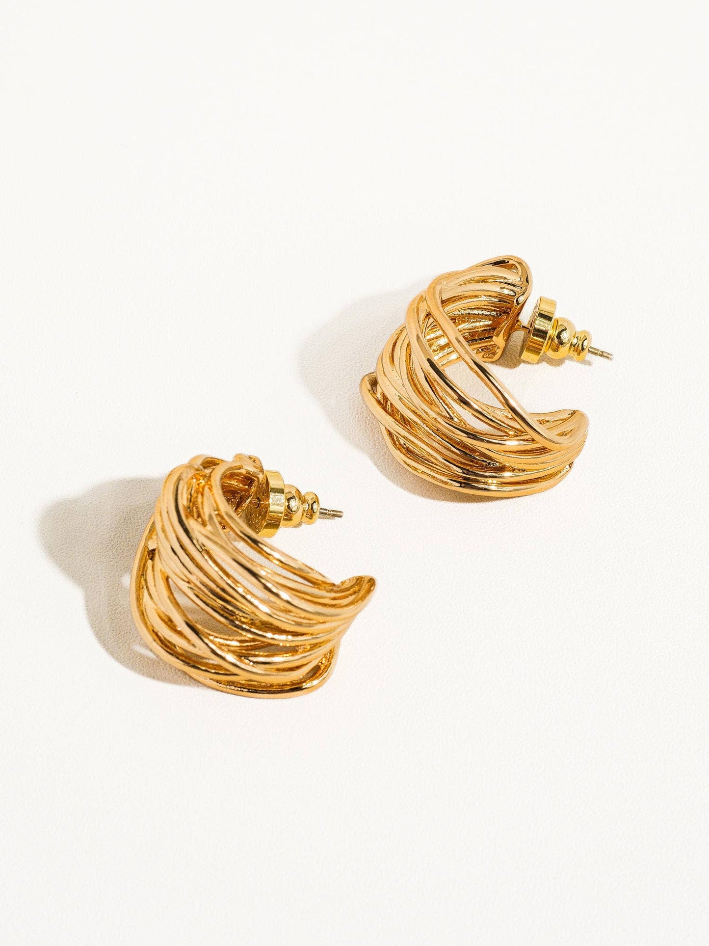 Noemie 18k Gold String C Hoop Huggie Earring: Yellow Gold