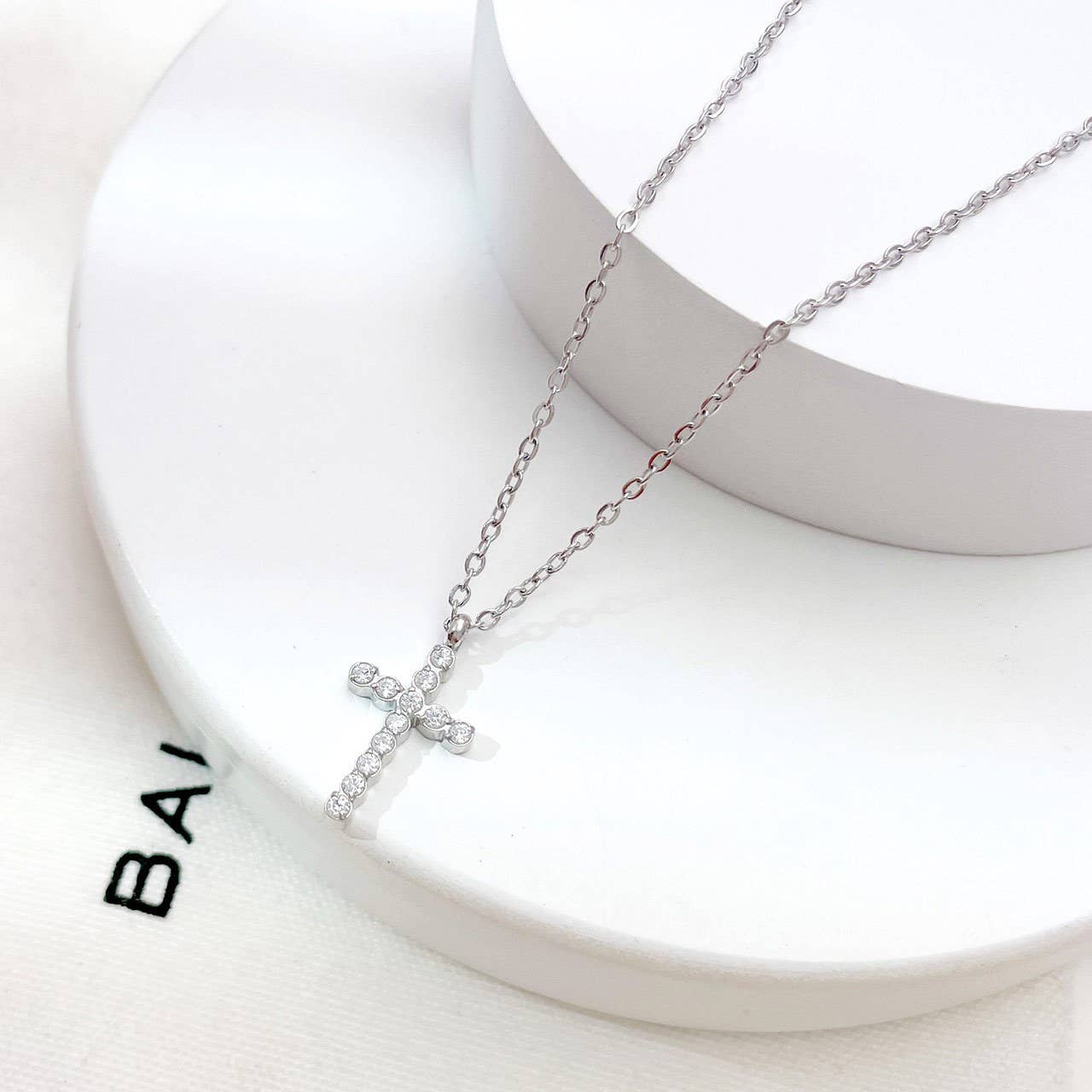 18K STAINLESS STEEL TARNISH FREE CROSS NECKLACE |Silver