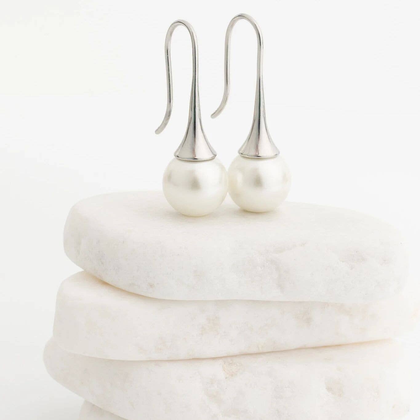 18K Gold PVD Stainless Steel Large Pearl Drop Earrings: Gold