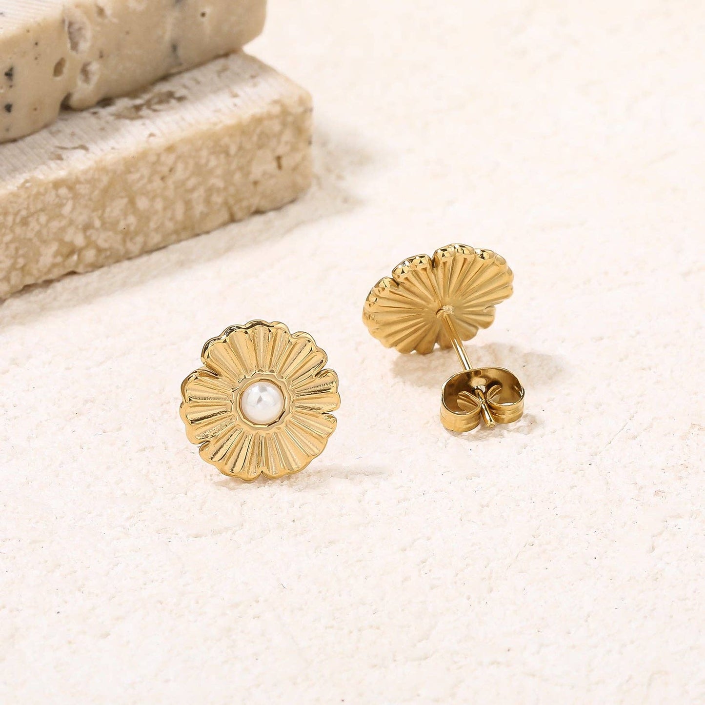 Tiny Pearl Sun Flower Stud Earrings