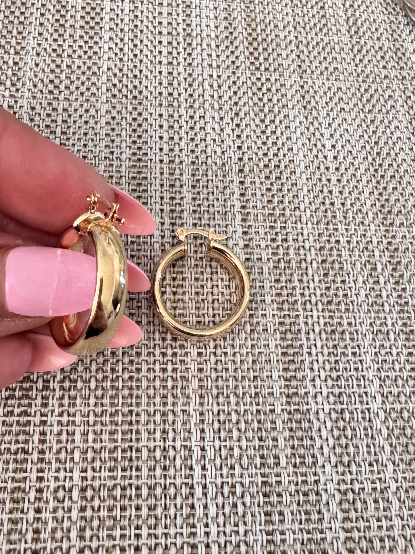 18K Gold Filled 6mm Thin Lever Back Hoop Earrings