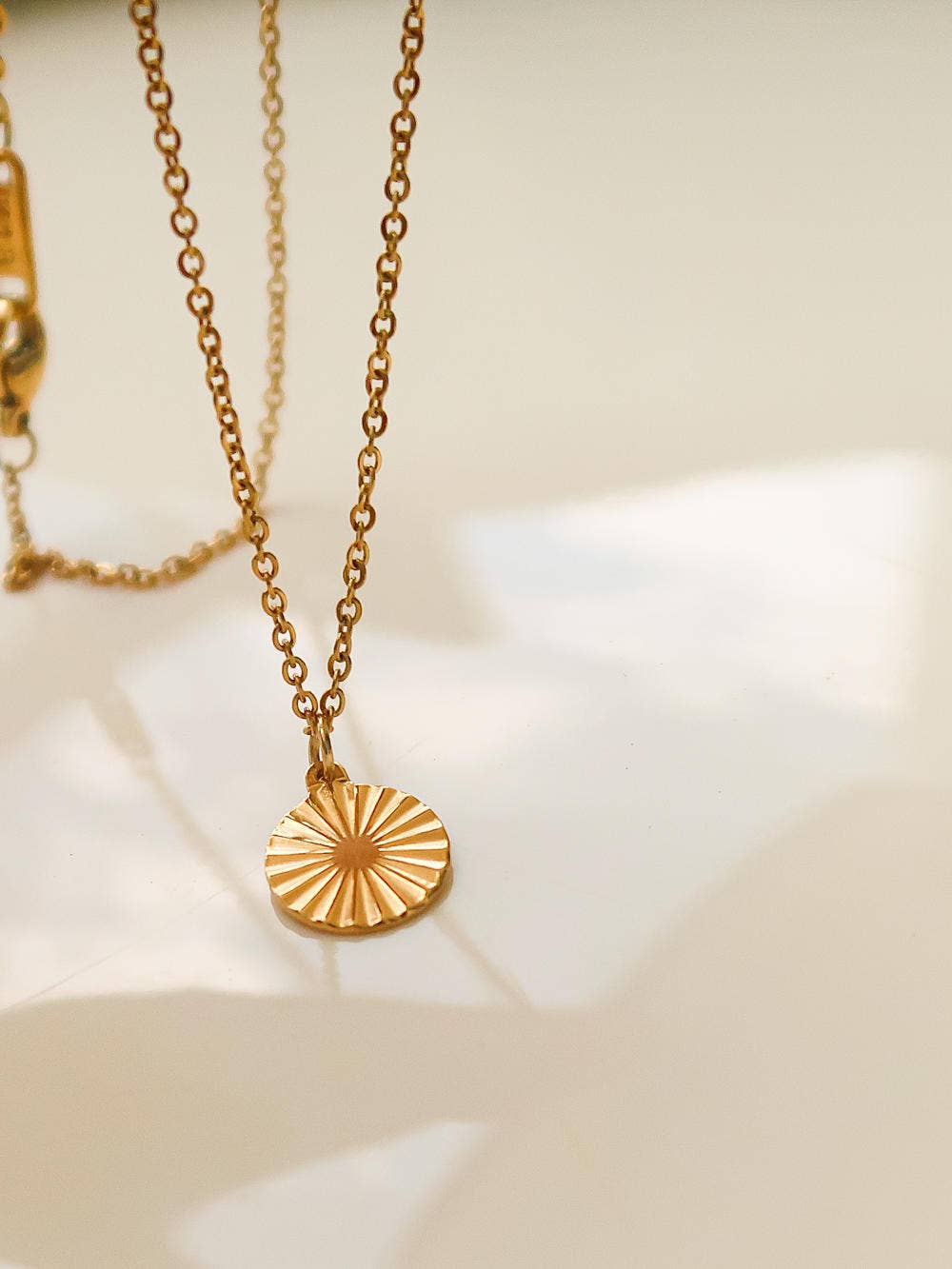 Miraz 18k PVD Gold Non-Tarnish Round Sun Gaze Necklace : Yellow Gold