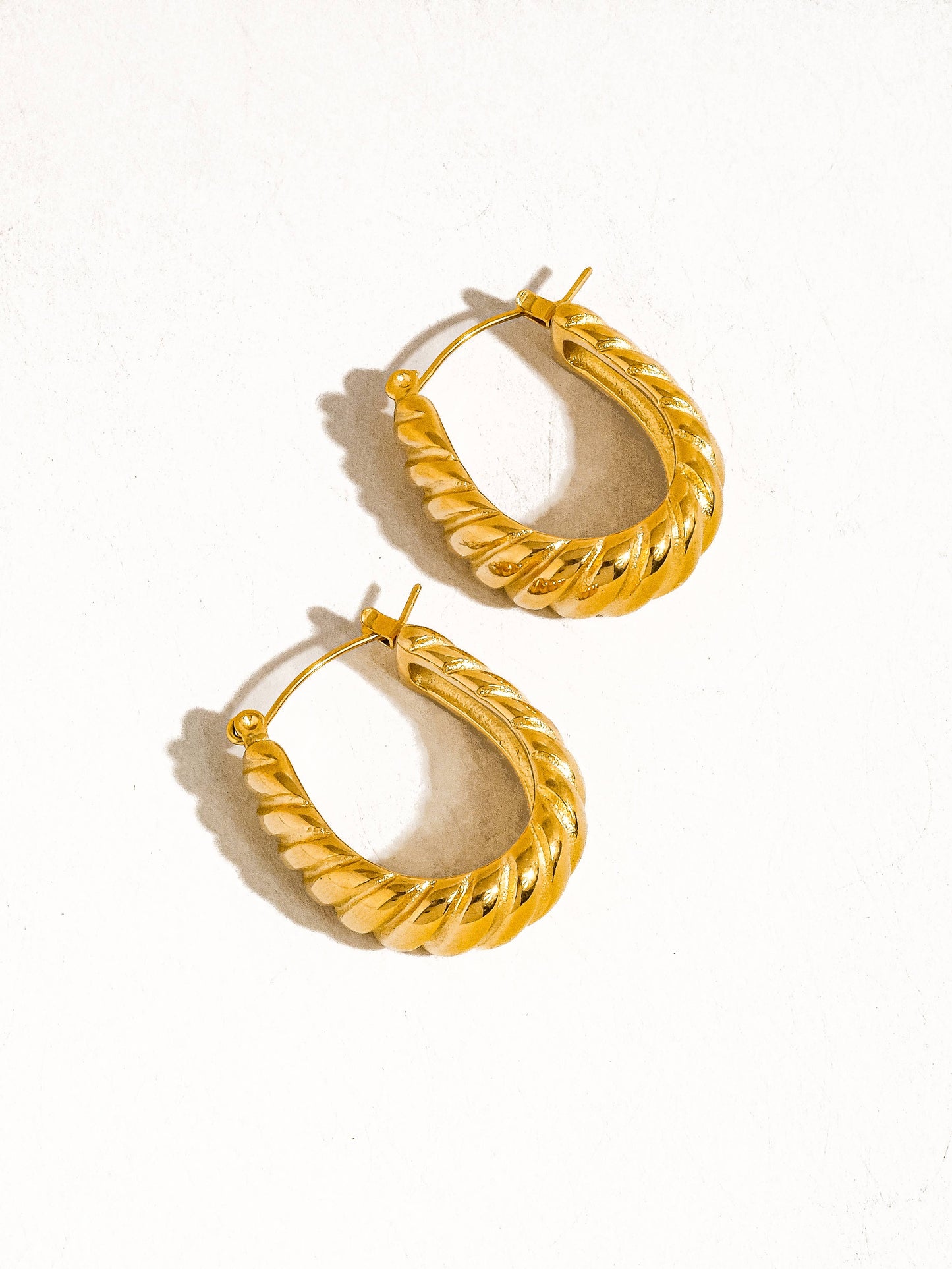 Jordyn 18K Gold Non-Tarnish Croissant Hoop Earring: Yellow Gold