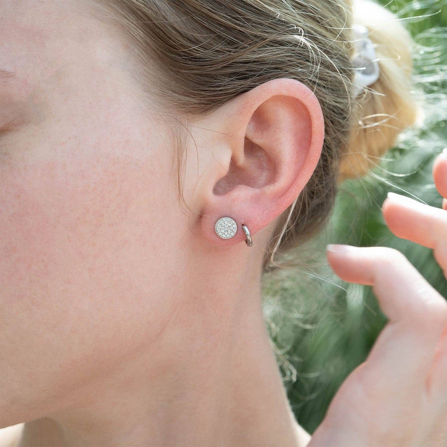 18K Gold PVD Stainless Steel Pave Stone Round Stud Earrings: Stainless