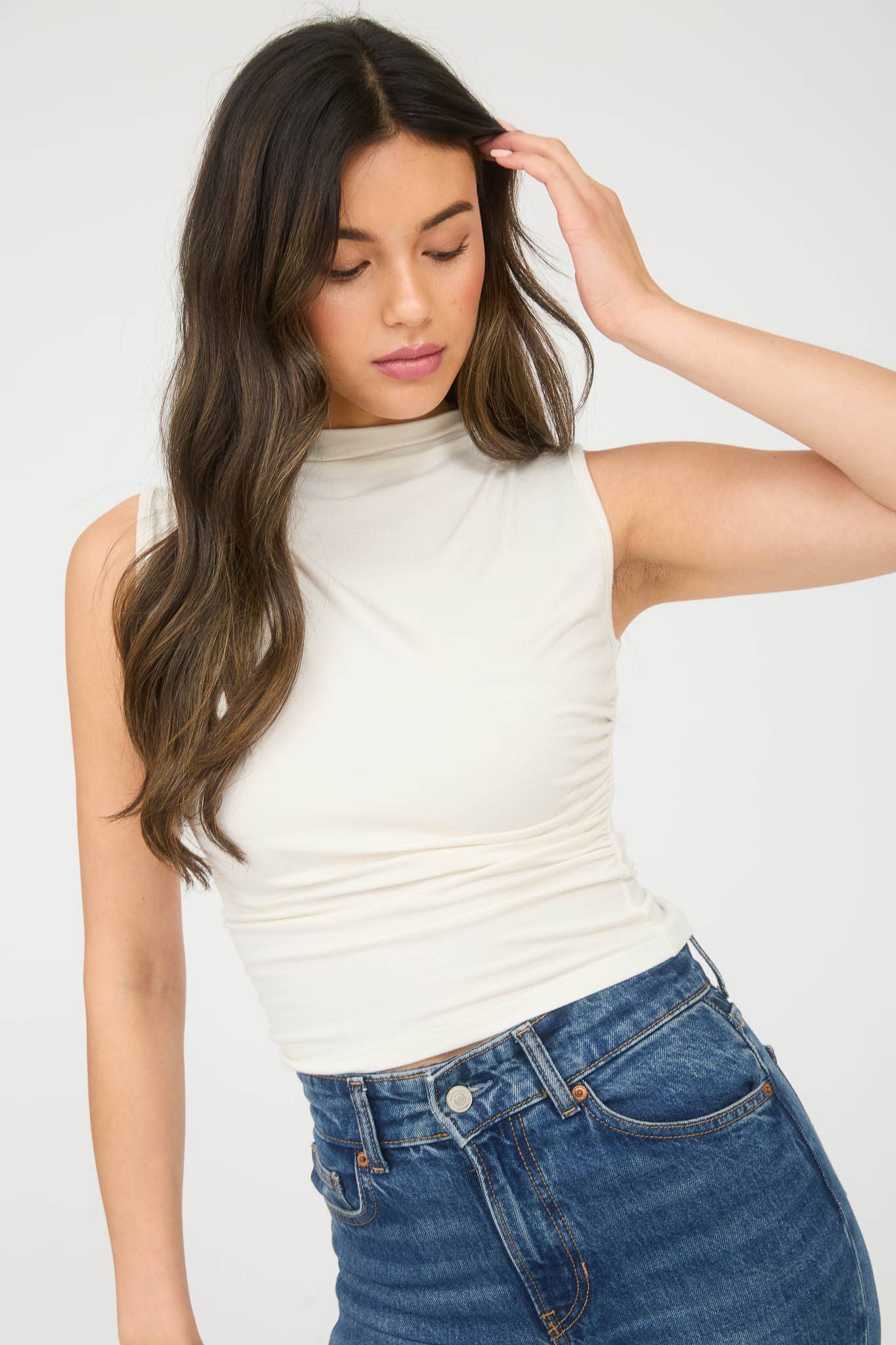 MOCK NECK RUCHED SHOULDER SLEEVELESS KNIT TOP  (PRE-ORDER): CREAM