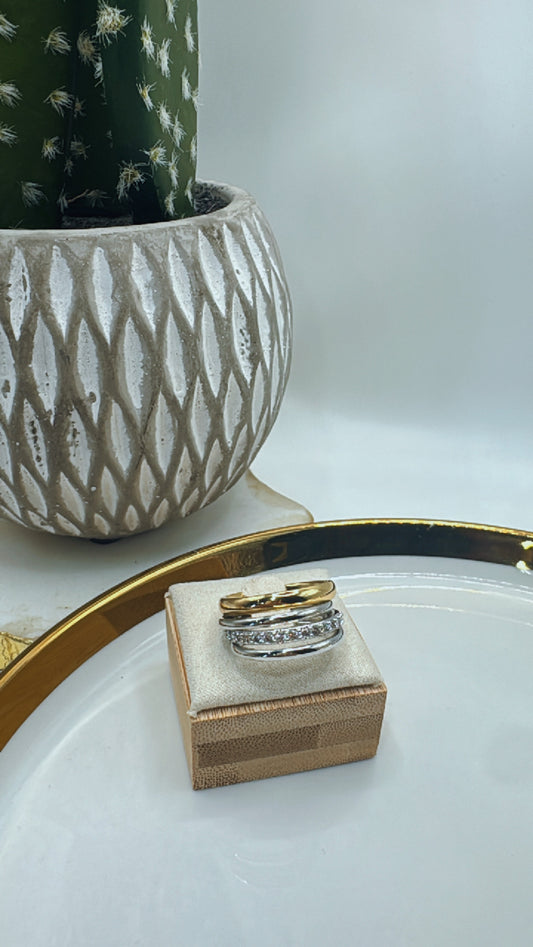 4 Band Two Tone Ring Size 8