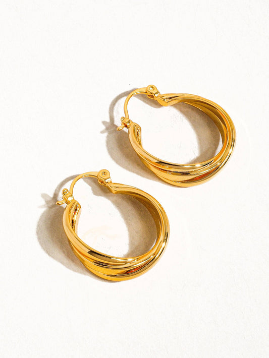 Cheyenne 18k Gold Twisted Hoop Earring: Yellow Gold