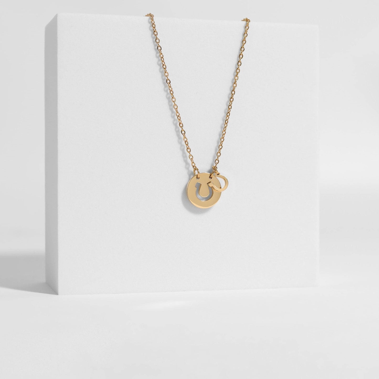 Western Stainless Steel / PVD Gold Horseshoe Charm Necklace: Gold
