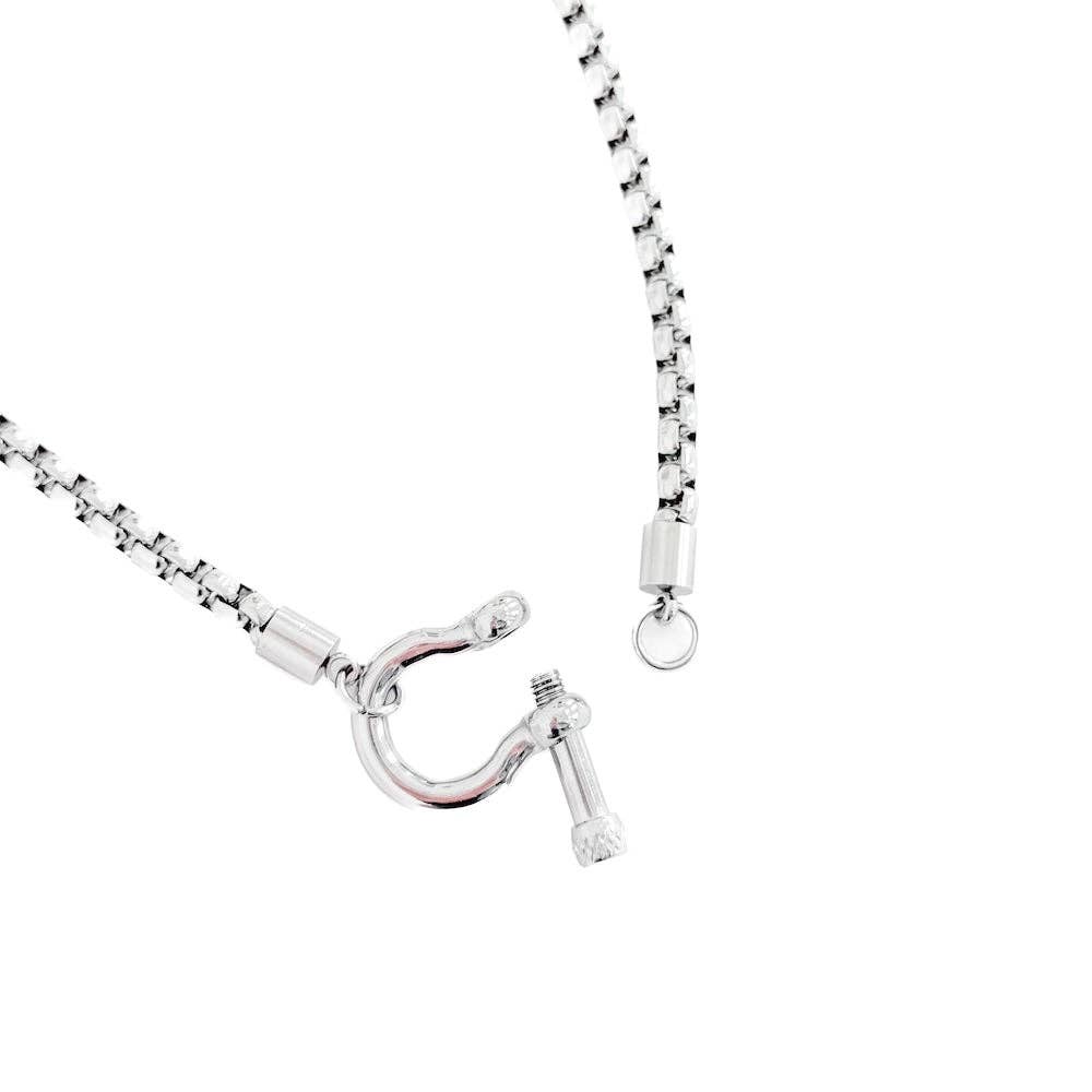 Lucky Me Horseshoe Toggle Necklace - WATERPROOF: Silver