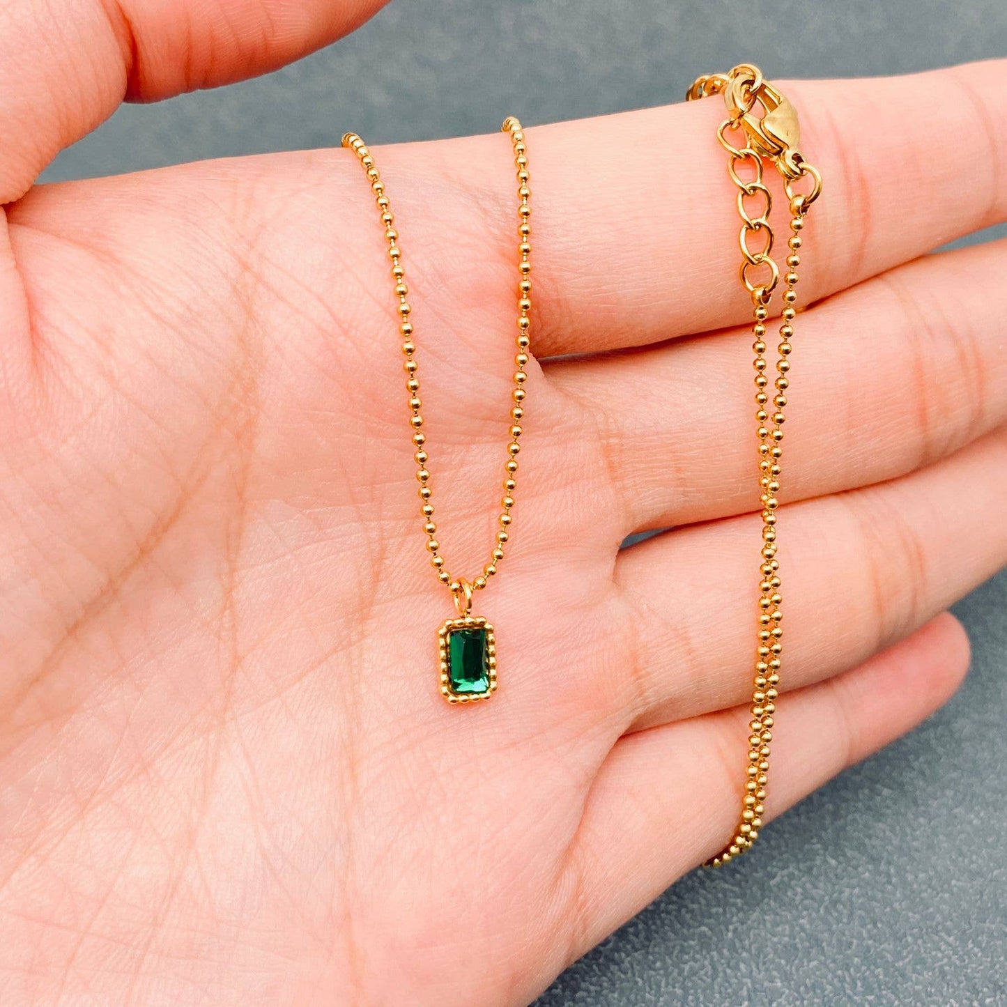 Small Square Green Glass Pendant Gold-plated Necklace