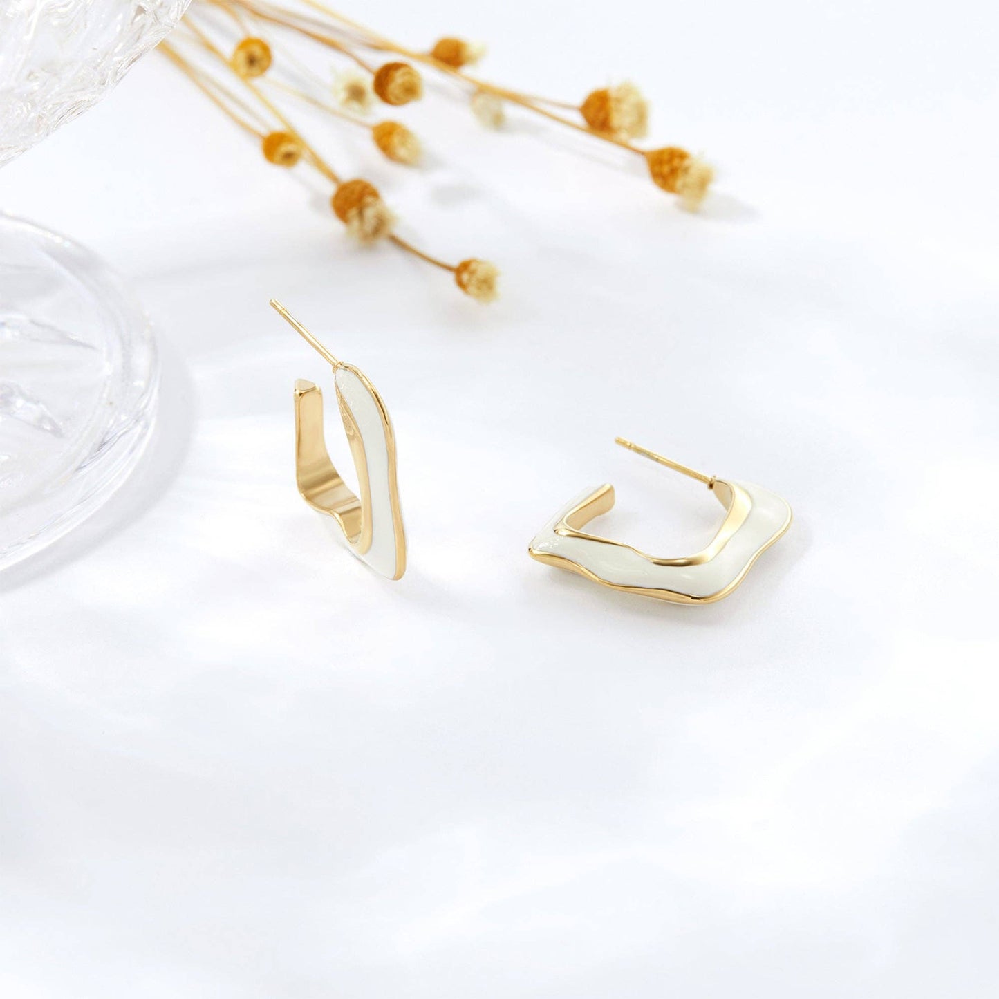 Abstract Wavy White Enamel Gold Square Hoop Earrings
