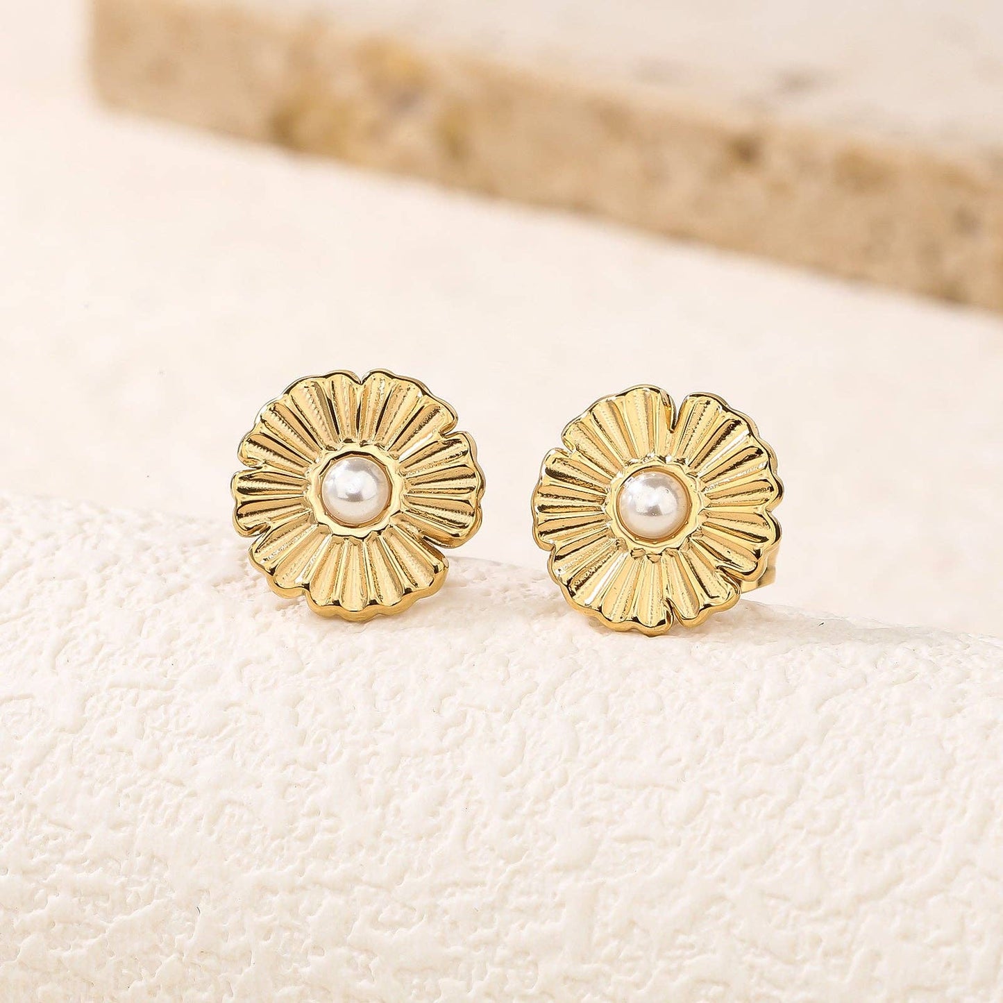 Tiny Pearl Sun Flower Stud Earrings