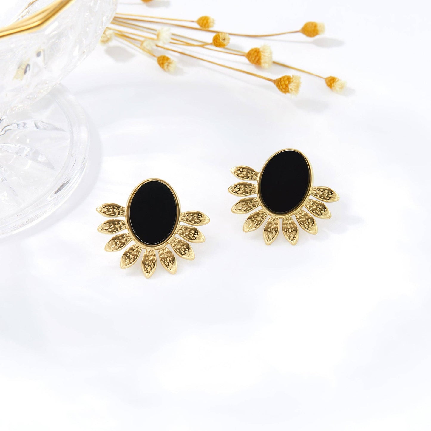 Vintage Gold Textured Sunburst Black Oval Stud Earrings
