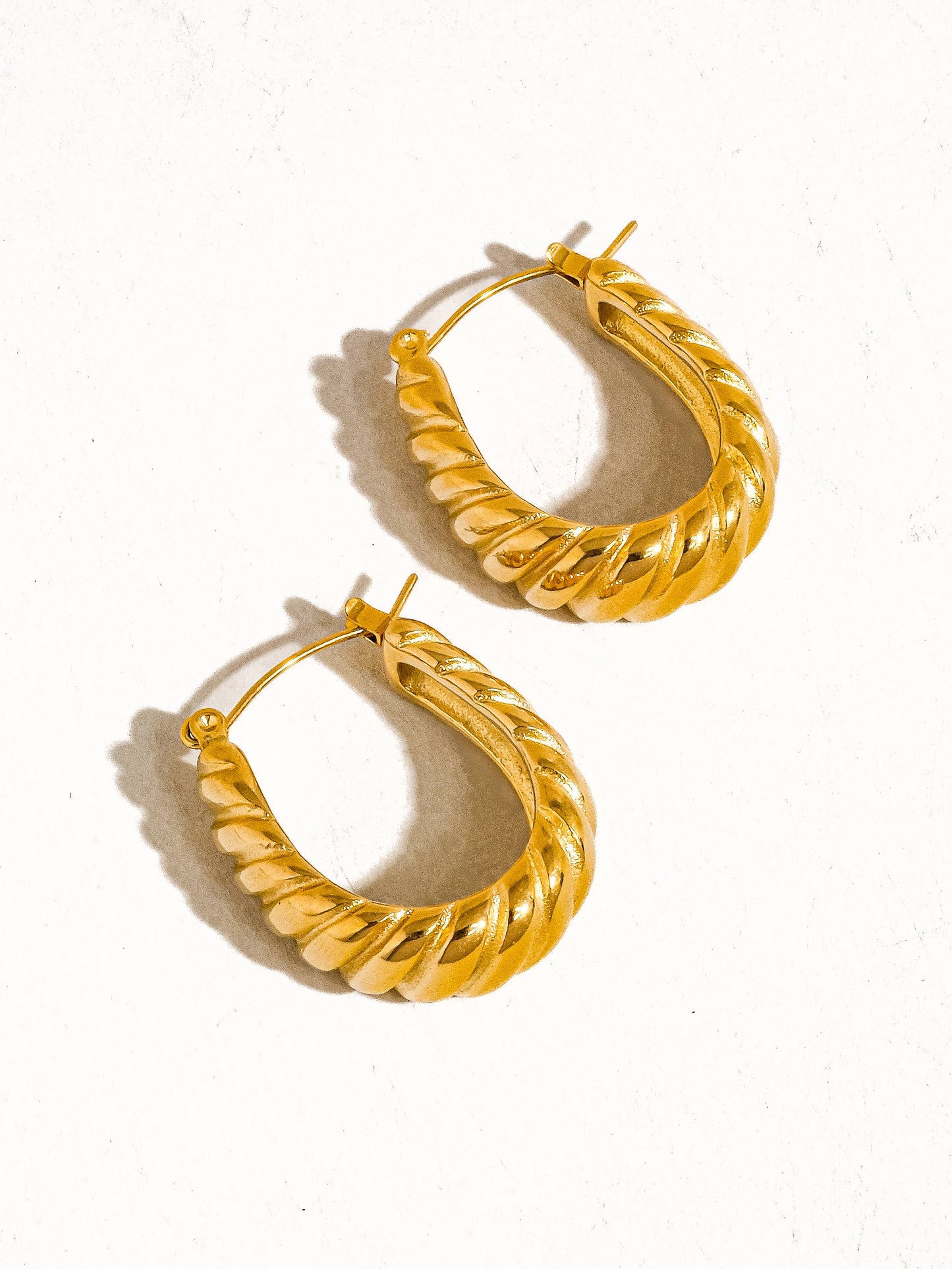 Jordyn 18K Gold Non-Tarnish Croissant Hoop Earring: Yellow Gold