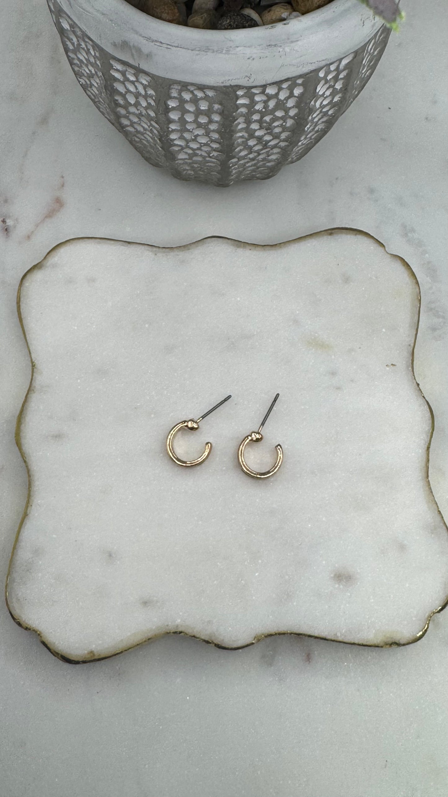 MINI BAGUETTE DOUBLE HOOP