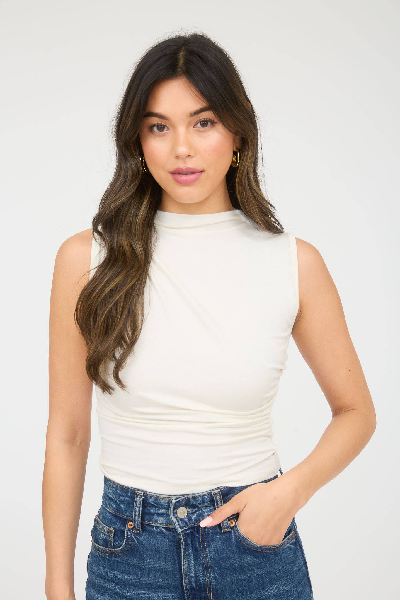 MOCK NECK RUCHED SHOULDER SLEEVELESS KNIT TOP  (PRE-ORDER): CREAM