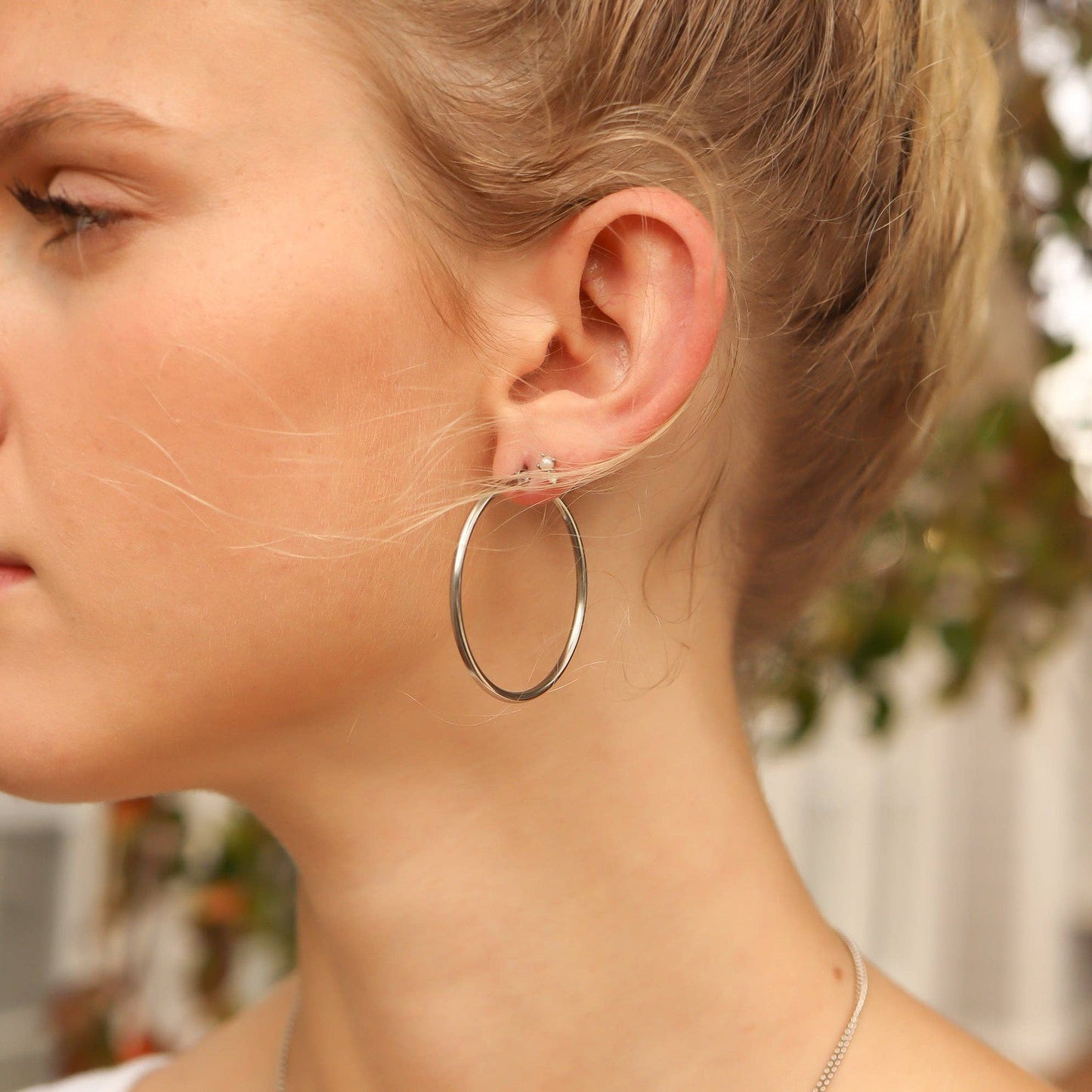 18K Gold PVD Stainless Steel Round Tube Hoop Earrings: Stainless 25mm