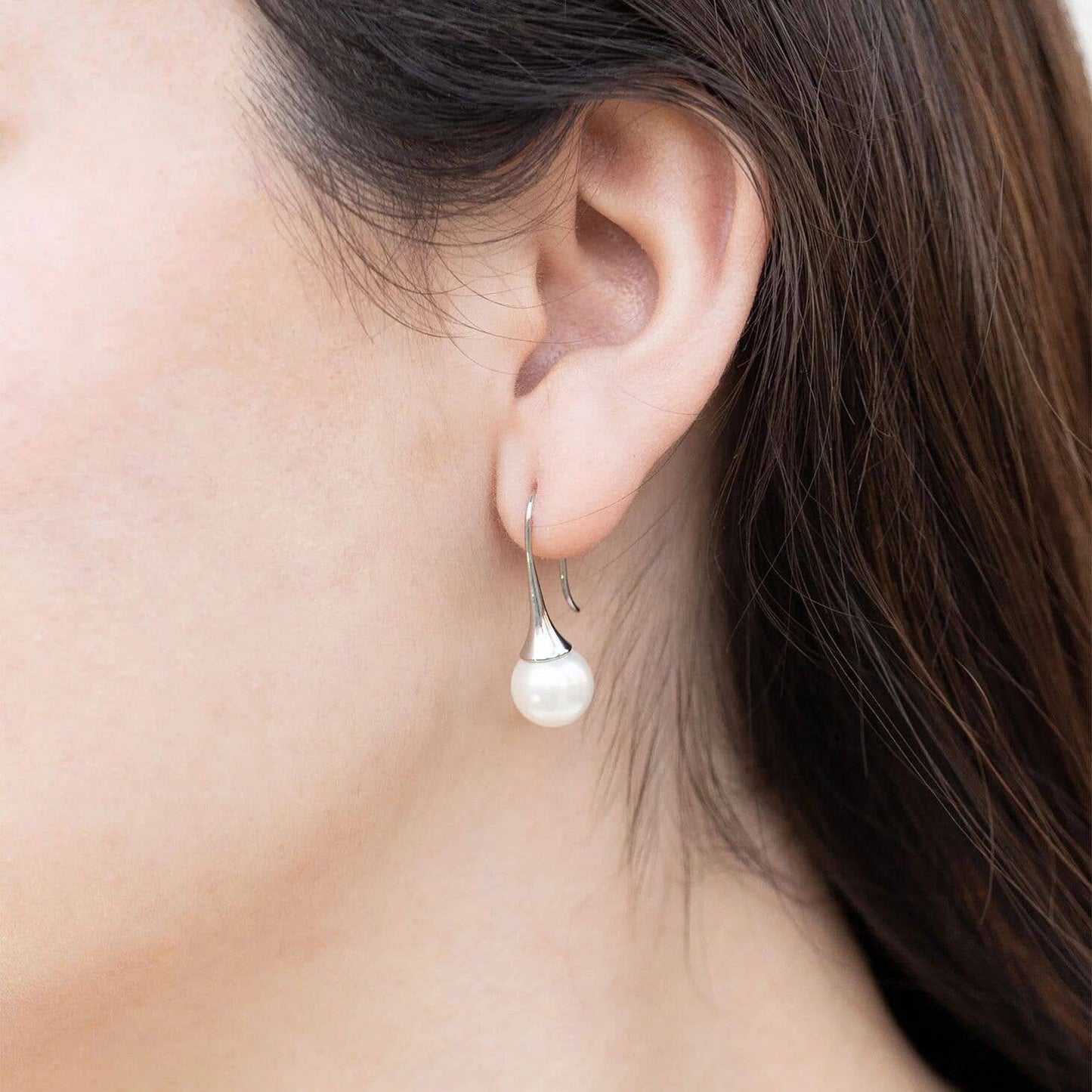 18K Gold PVD Stainless Steel Large Pearl Drop Earrings: Gold