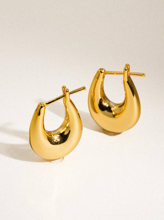 Quinn 18K Classic Droplet Hoop Earring: Yellow Gold