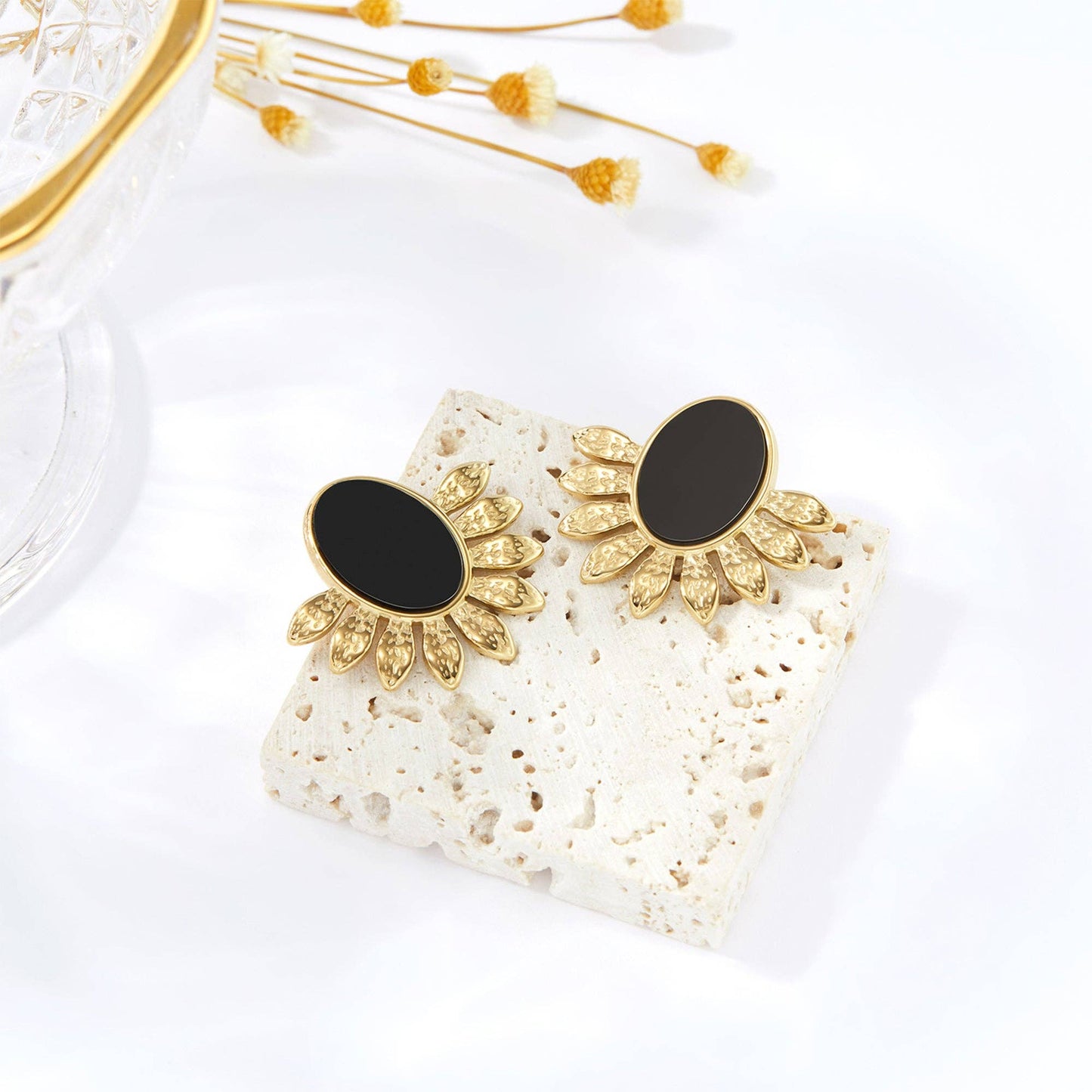 Vintage Gold Textured Sunburst Black Oval Stud Earrings