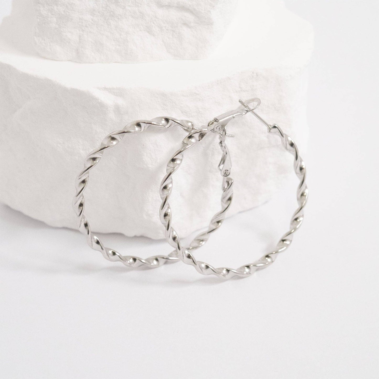 18K Gold PVD Stainless Steel Twist Hoop Earrings: Stainless / 30mm